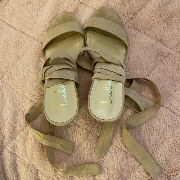 lulus size 7.5 wrap heels - Picture 3 of 5